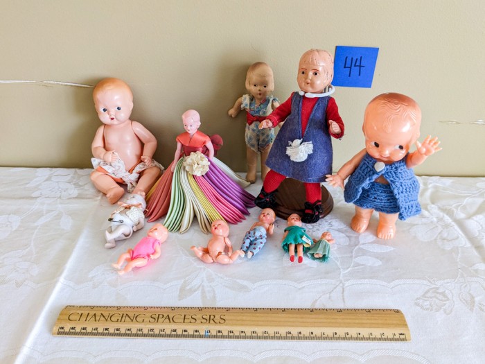 44. (11) Vintage Dolls