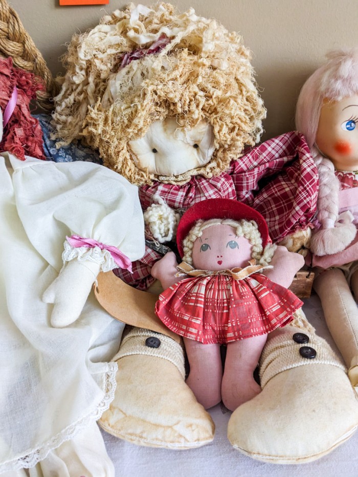 61. (7) Soft Dolls - Image 7