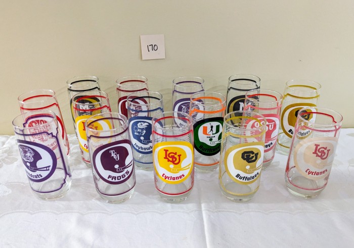 170. (15) Football Tumblers