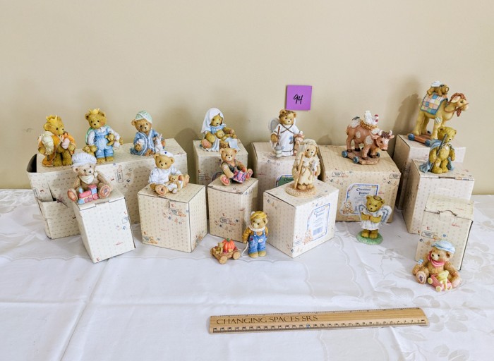 94. (16) Cherished Teddies