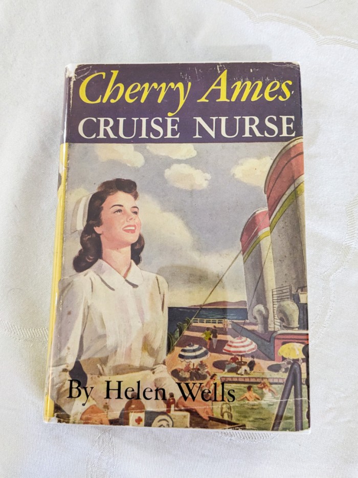 113. (27) Vintage Cherry Ames Books - Image 7