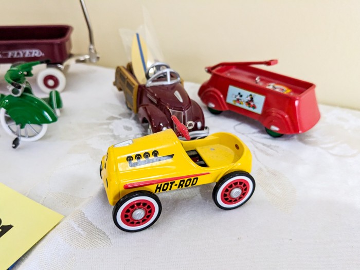 121. (6) Diecast Mini Vehicles - Image 2