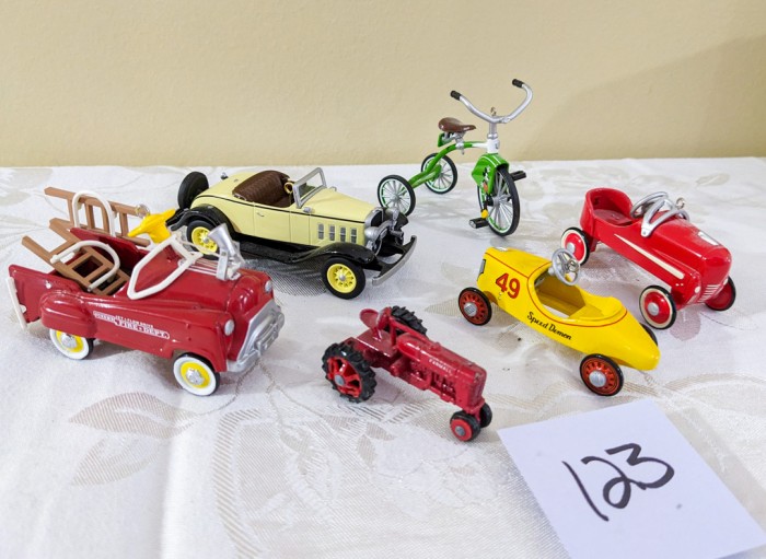 123. (6) Diecast Mini Vehicles - Image 2