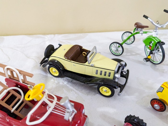 123. (6) Diecast Mini Vehicles - Image 4