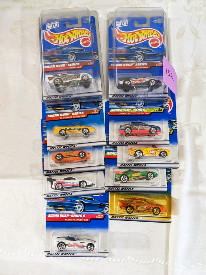 152. (NEW) (10) Hotwheel Cars