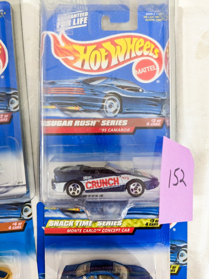 152. (NEW) (10) Hotwheel Cars - Image 3