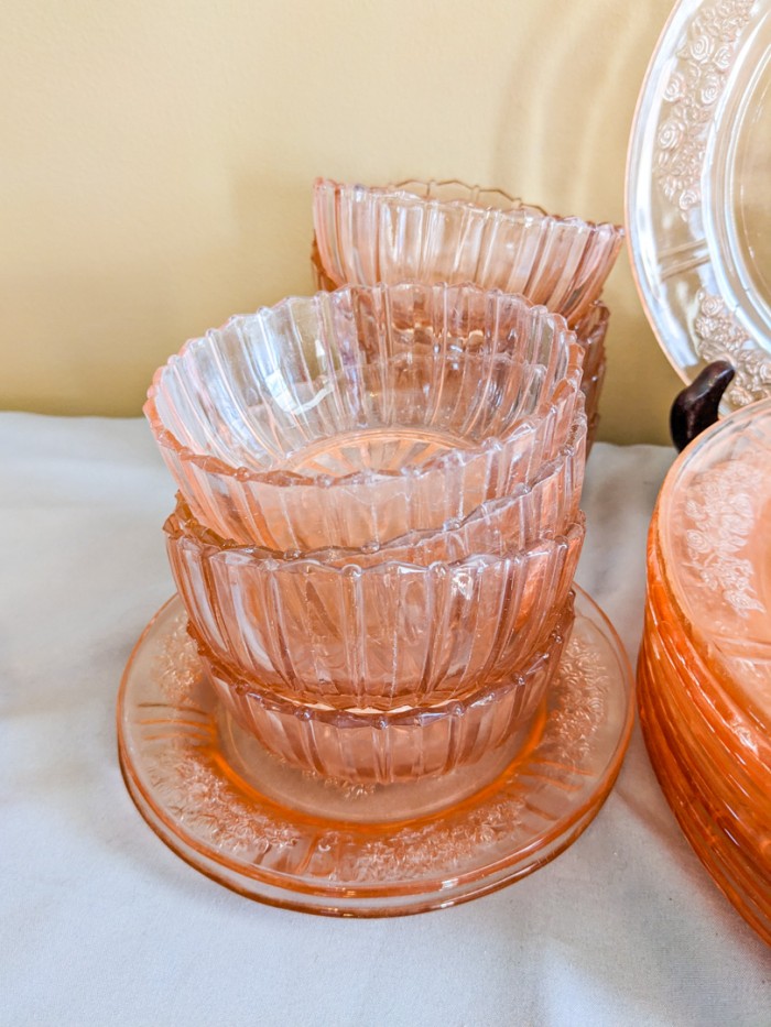 223. Pink Depression Glass Dishes - (9) Dinner Plates, (9) Bowls, (2) Bread Plates, (7) Teacups/Saucers - Image 5