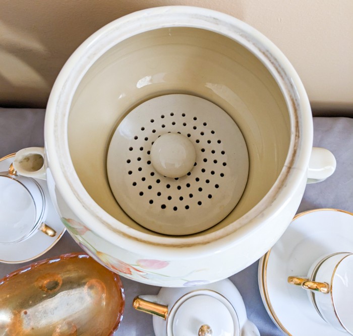 225. Enterprise Drip Teapot, Carnival Glass Bowl, Meito Tea Set - (4) Plates, Teapot, Creamer + Sugar, Teacups + Saucers - Image 9