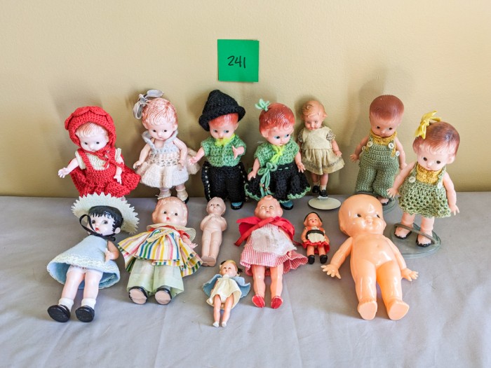 241. (14) Vintage Dolls