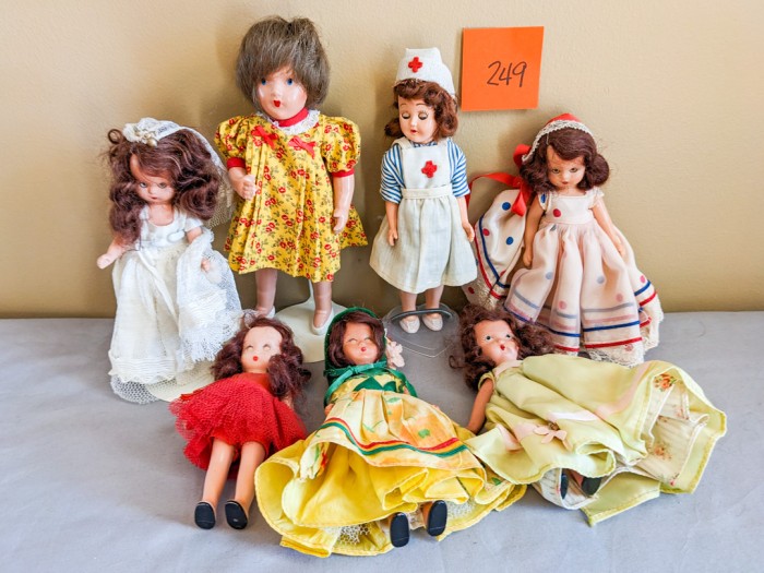 249. (7) Antique Dolls