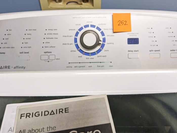 252. Frigidaire Washer - Image 2