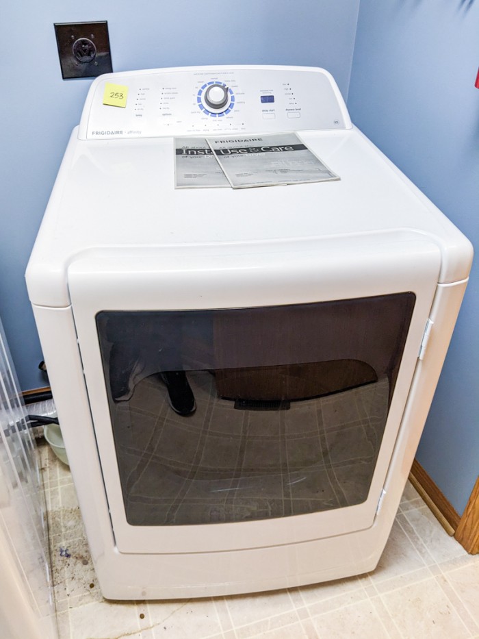 253. Frigidaire Dryer