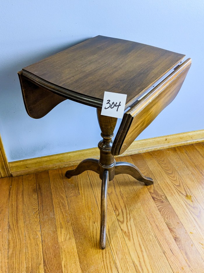 304. Drop Leaf Accent Table