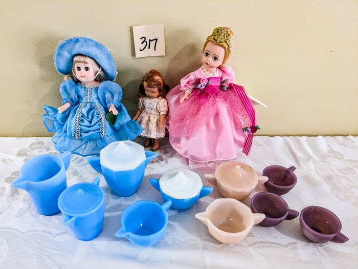 317. Vintage Dolls + Akro Agate Mini Tea Set