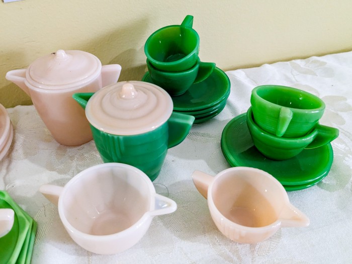 325. Akro Agate Pink + Green Mini Tea Set - Image 4