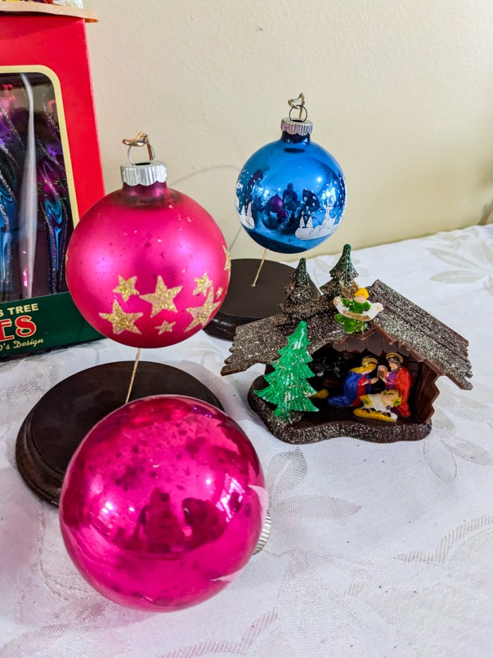 332. Shiny Brite Ornaments + (6) Plastic Nativities - Image 5