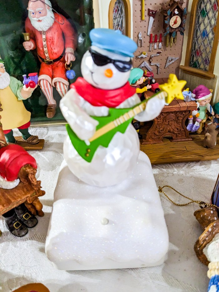 342. Hallmark Ornaments + Decor - Image 12