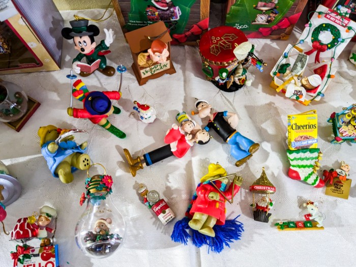 343. (40) Christmas Ornaments - Image 6