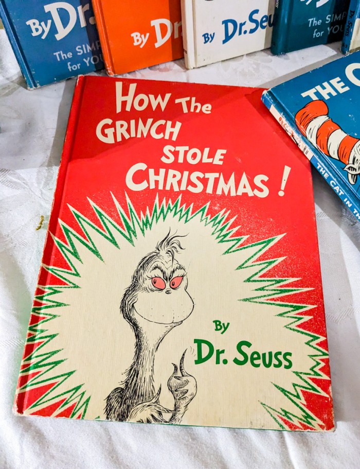 353. (7) Dr. Seuss Books + Ornament - Image 2