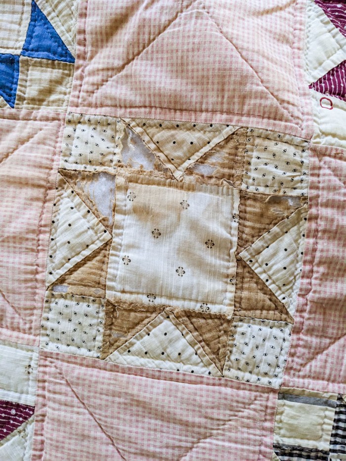 40. Vintage Quilt - Image 5