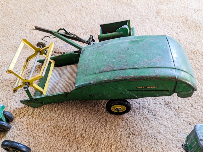 72. Vintage John Deere Tractor + Metal Toys Tractors - Image 5