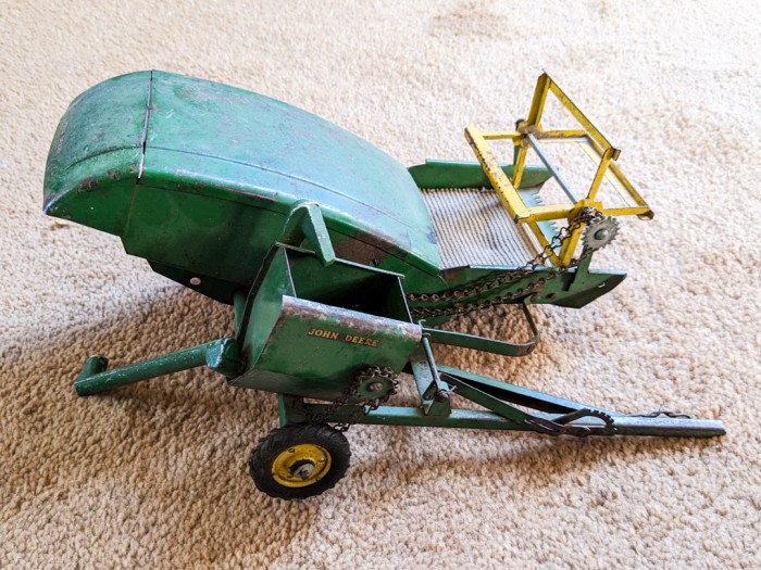 72. Vintage John Deere Tractor + Metal Toys Tractors - Image 4