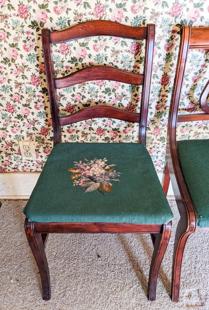 23. (2) Chairs - Image 7