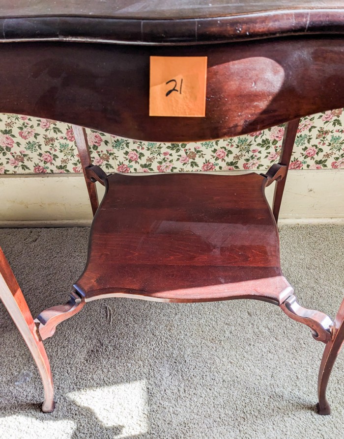 21. Side Table - Image 4