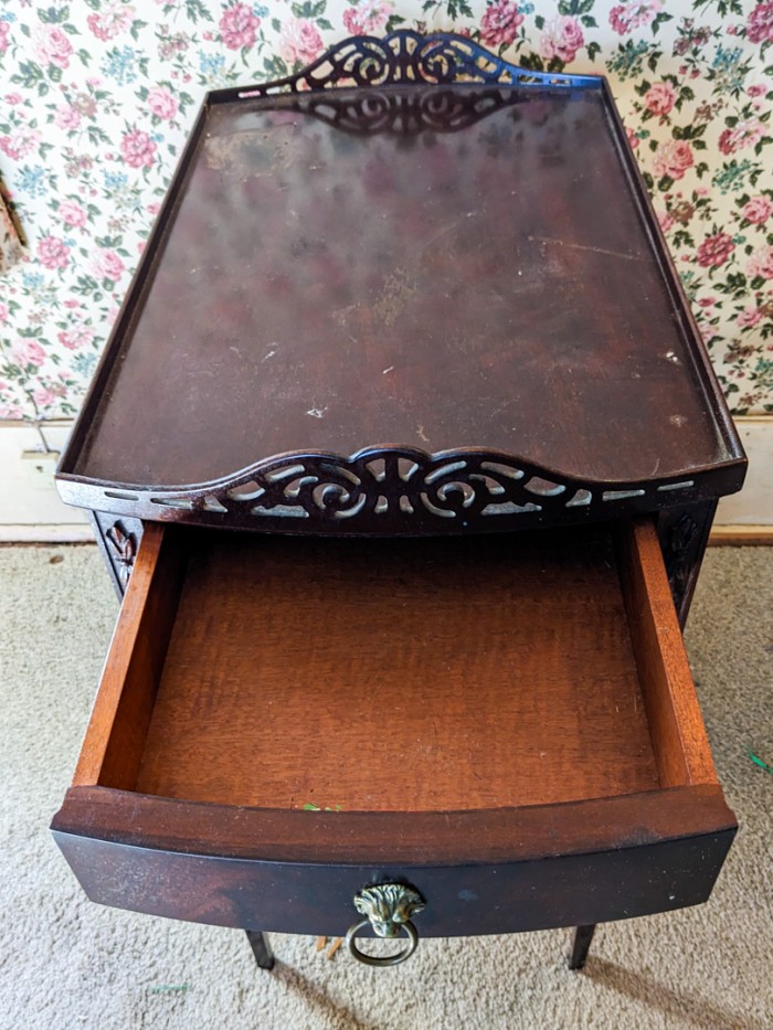 30. Side Table - Image 7