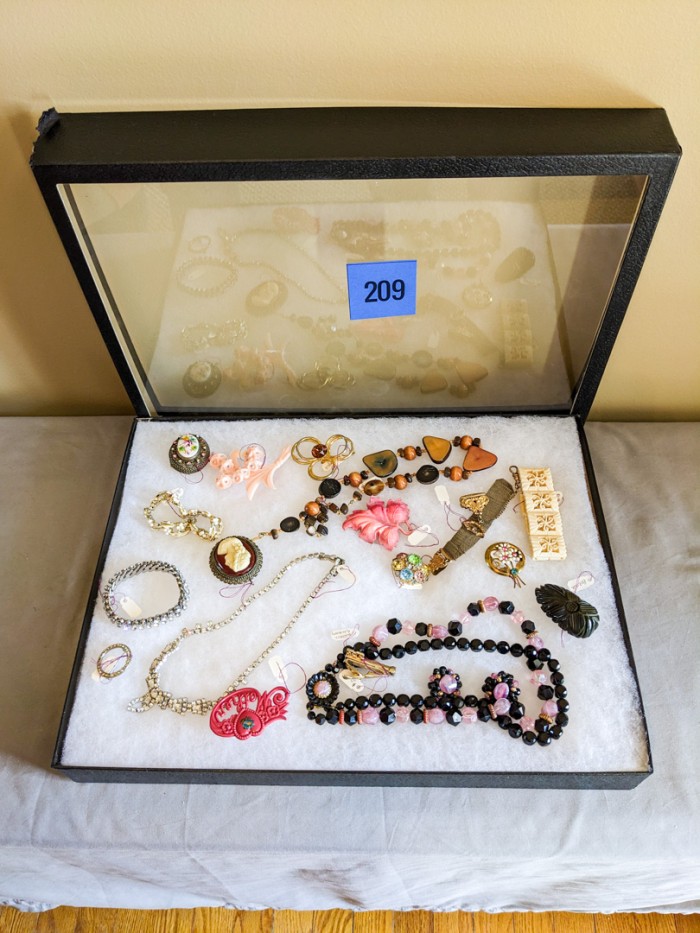 209. Vintage Jewelry - (3) Bracelets, (3) Necklaces, (9) Brooches, Shoe Clip in Case