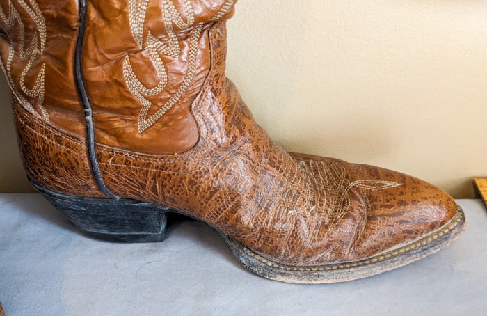 211.  Vintage Cowboy Boots- Size 8D,  Tombstone Hat - Size 7 1/8 and Shoe Kit - Image 9