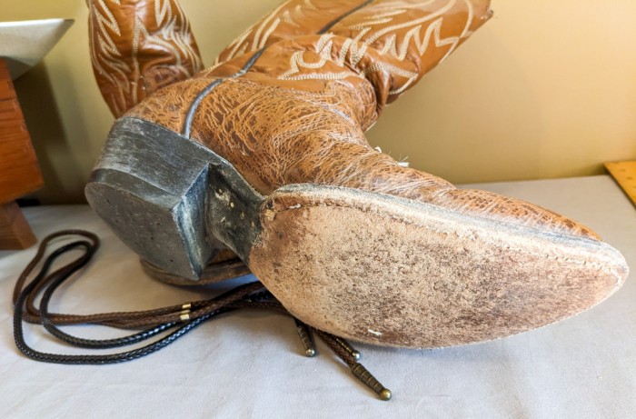 211.  Vintage Cowboy Boots- Size 8D,  Tombstone Hat - Size 7 1/8 and Shoe Kit - Image 7