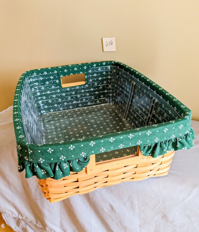 216. Longaberger Basket w/ Liner - Image 3