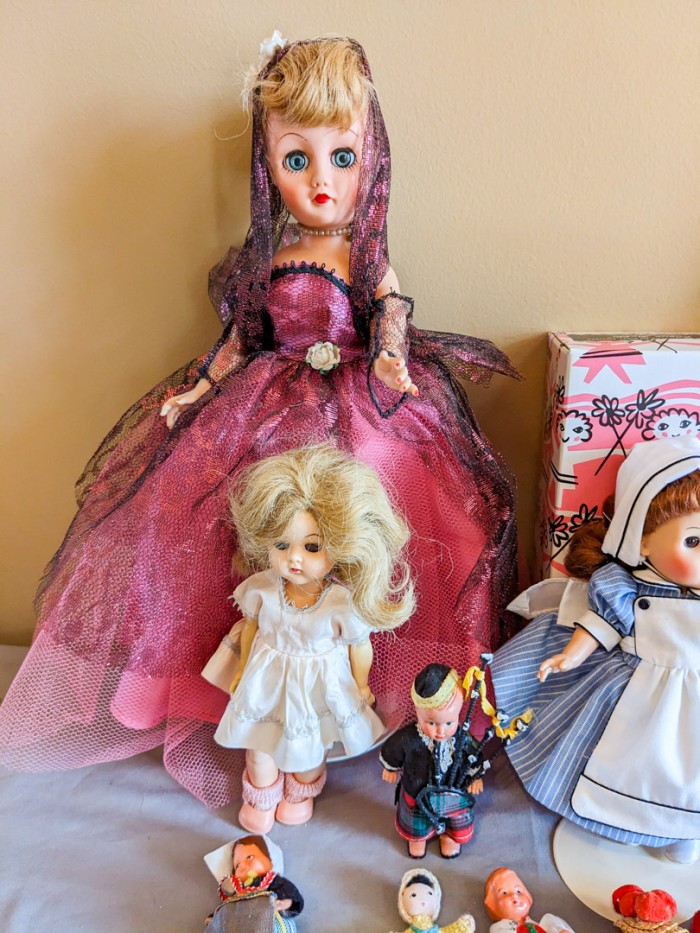 184. (13) Vintage Dolls - Image 6