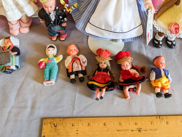 184. (13) Vintage Dolls - Image 5