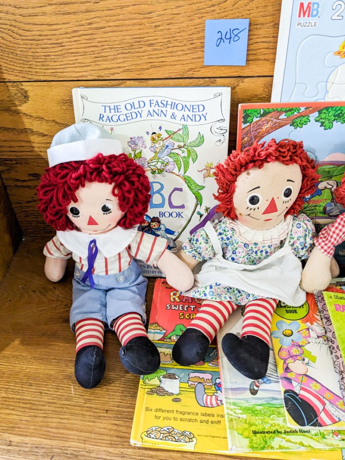 248. Raggedy Ann Dolls, Books + Puzzle - Image 2