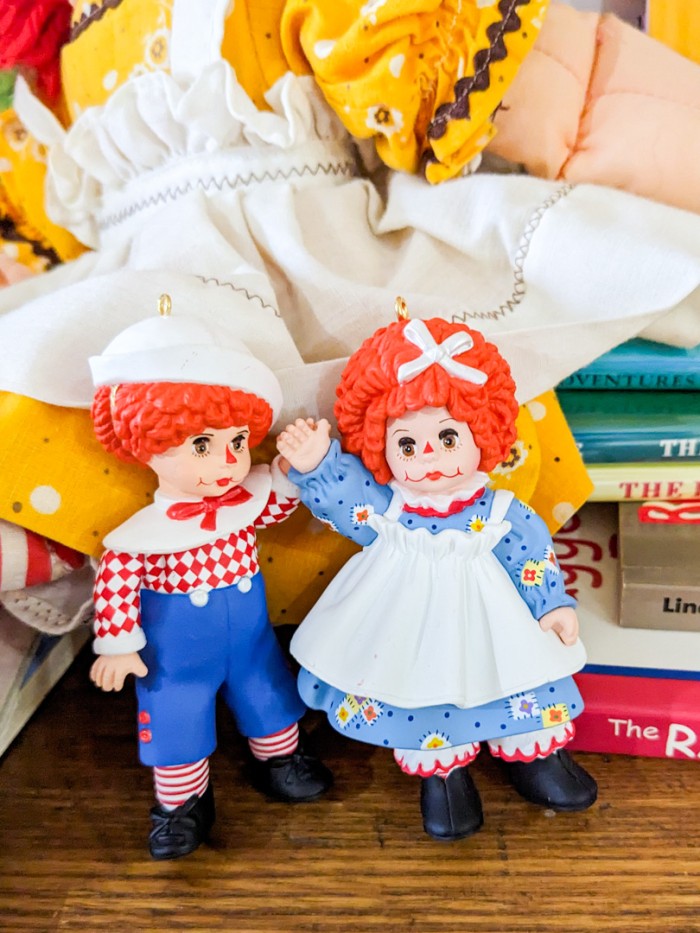 248. Raggedy Ann Dolls, Books + Puzzle - Image 11