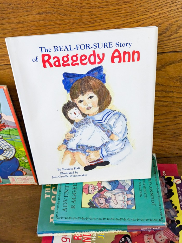 248. Raggedy Ann Dolls, Books + Puzzle - Image 8