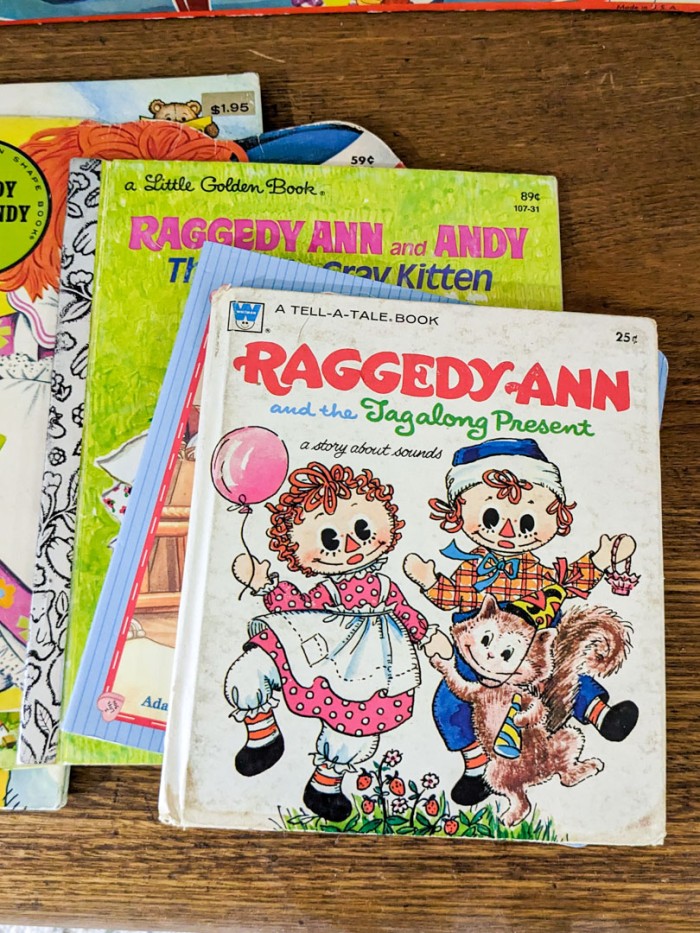 248. Raggedy Ann Dolls, Books + Puzzle - Image 7