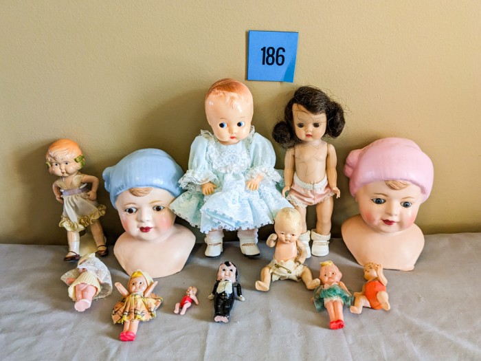 186. (12) Vintage Dolls + Parts