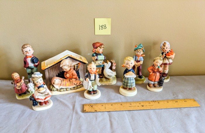 188. (10) Vintage Figurines