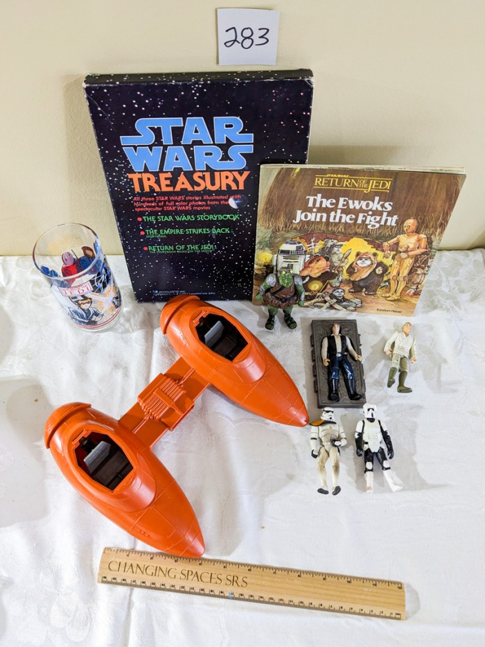 283. Star Wars Books, Glass, Figures + Toys - Image 3