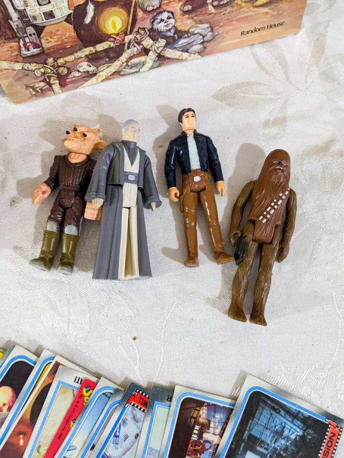 284. Star Wars Books, Cards, Figures + Toys - Image 11