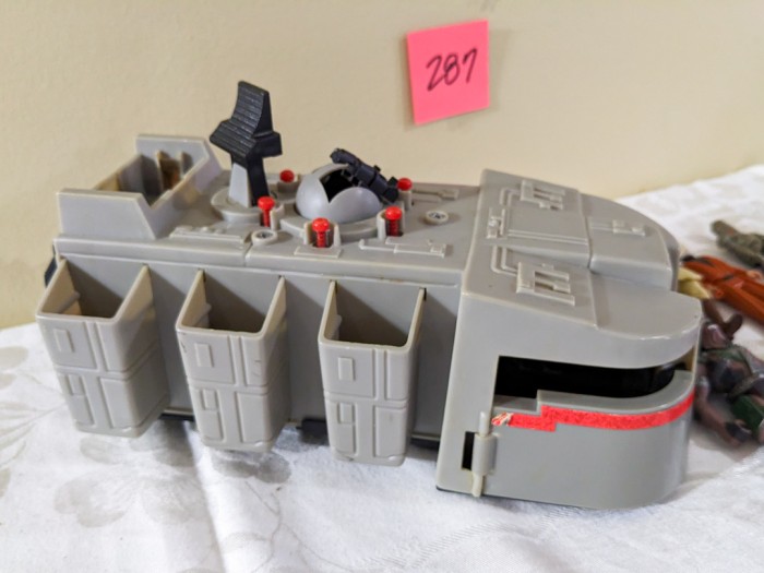 287. Star Wars Vehicle + Figures - Image 2