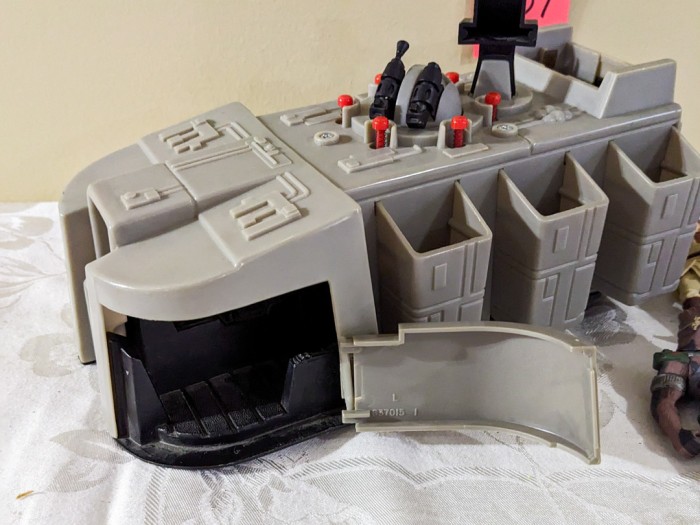 287. Star Wars Vehicle + Figures - Image 5