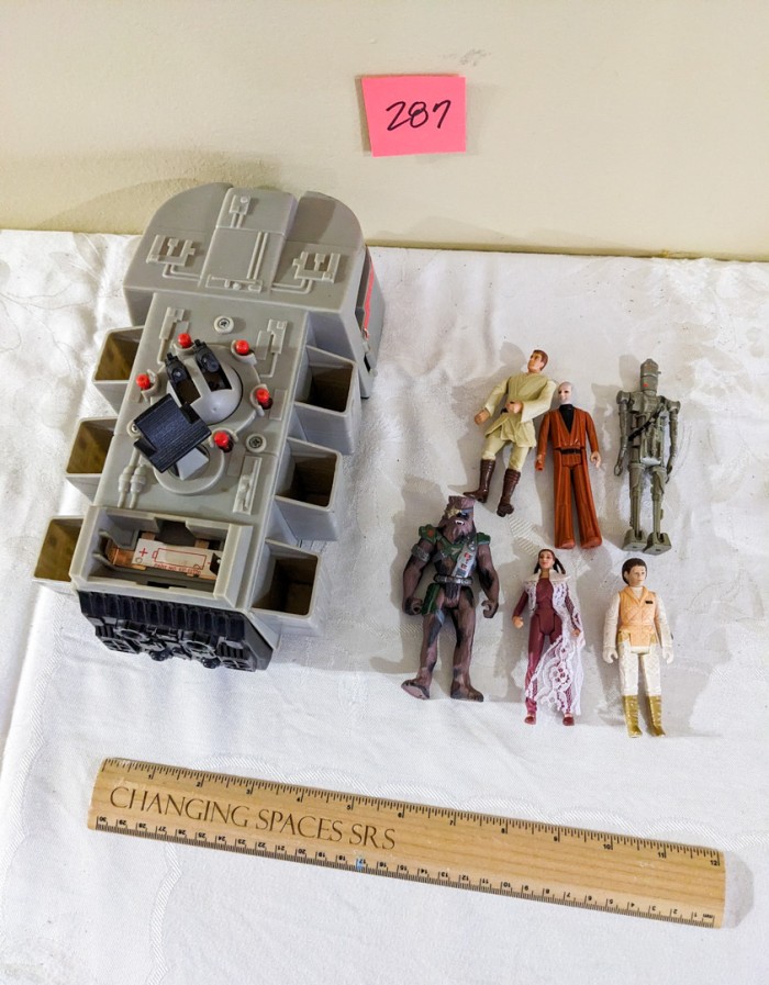 287. Star Wars Vehicle + Figures - Image 7