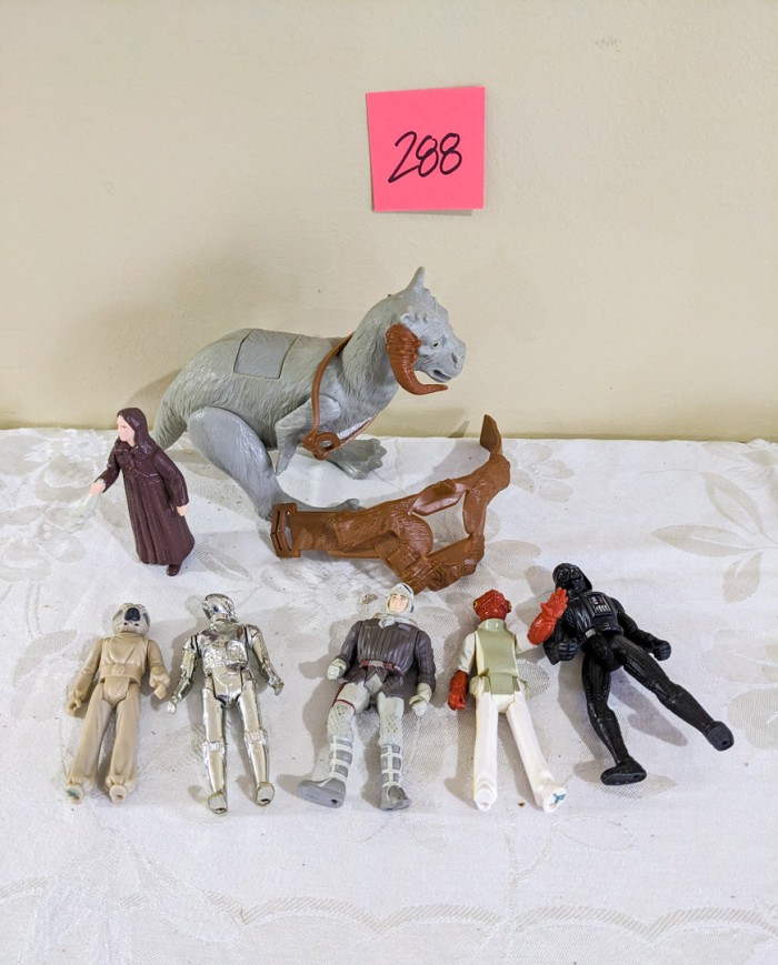 288. Star Wars Figures