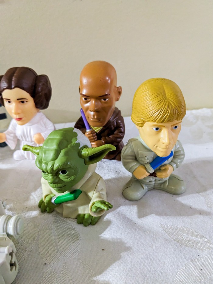 290. Star Wars Figures + Toys - Image 4