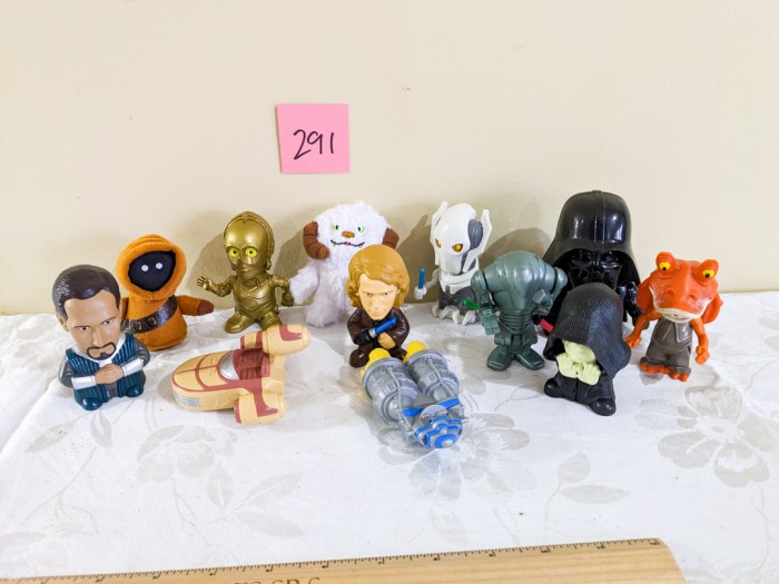 291. Star Wars Figures + Toys