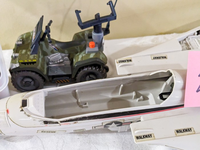 294. GI Joe Plane, Vehicle, Figures + Cards - Image 8